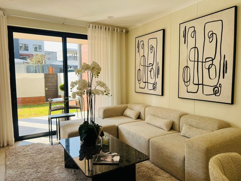 Luxury Ground Floor Duplex For Sale at Emerald Skye - Photo 2