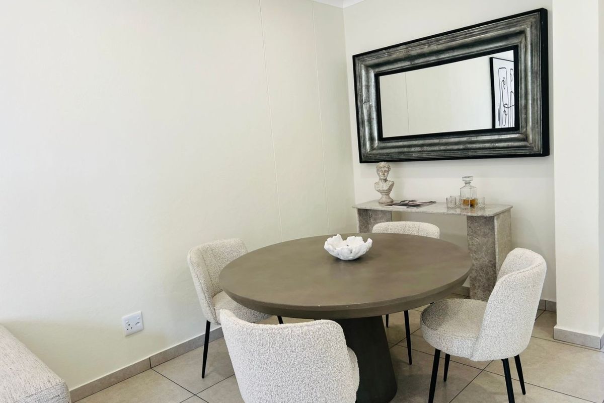 Luxury Ground Floor Duplex For Sale at Emerald Skye - Photo 5
