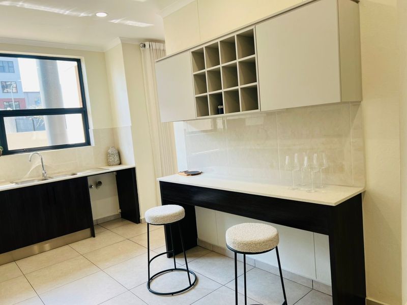Luxury Ground Floor Duplex For Sale at Emerald Skye - Photo 10