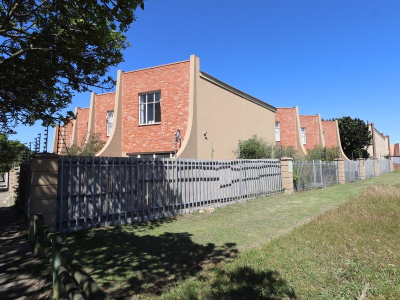 RIGHT PRICE, RIGHT ADDRESS!!! - Photo 5