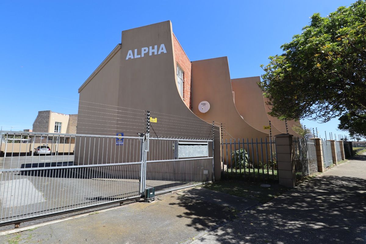 RIGHT PRICE, RIGHT ADDRESS!!! - Photo 3