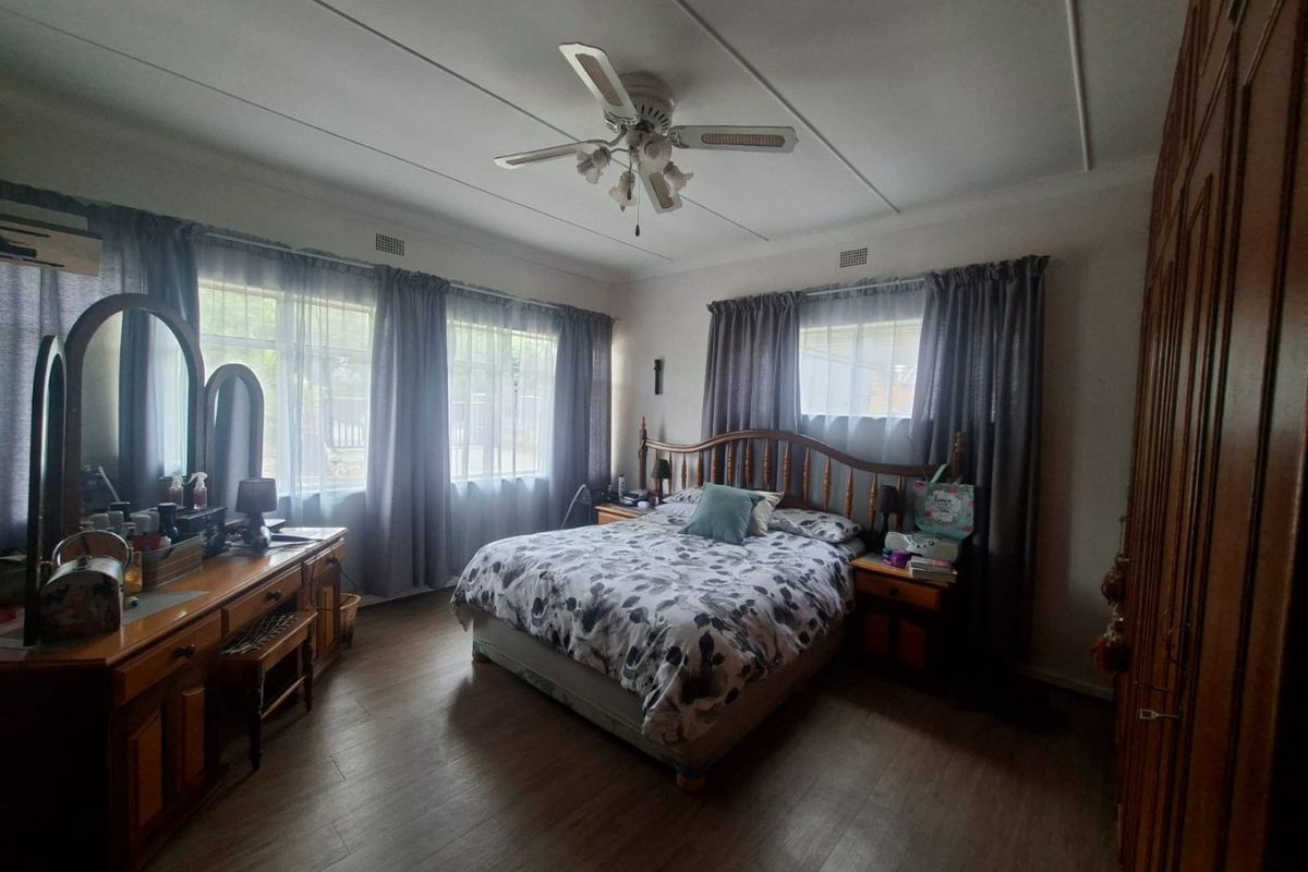 3 Bedroom Family Home with spacious 1 Bedroom Flat for sale in Flimieda - Photo 4