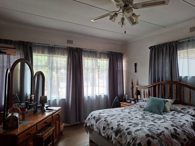 3 Bedroom Family Home with spacious 1 Bedroom Flat for sale in Flimieda - Photo 2