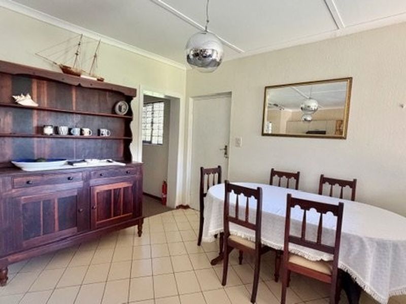 Spacious and Immaculate Townhouse in a Sought-After Uvongo Complex - Photo 5