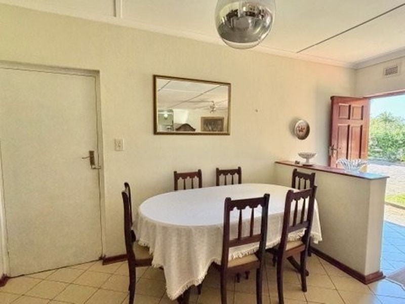 Spacious and Immaculate Townhouse in a Sought-After Uvongo Complex - Photo 4