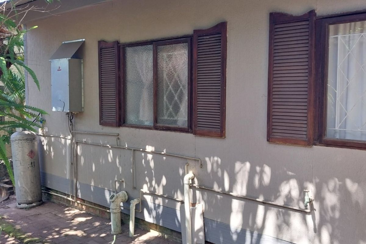 2-Bedroom Townhouse for Sale in Hibberdene River Resort - Photo 2