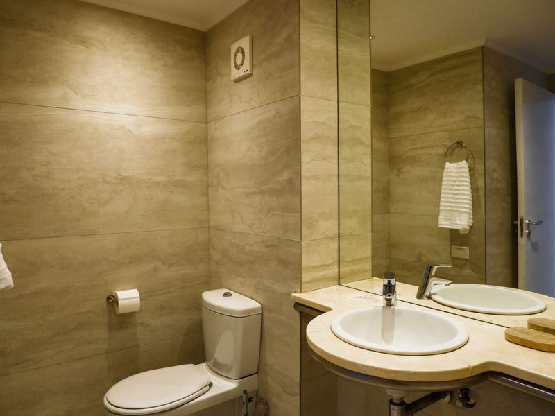 For Sale – Luxury Turn-Key Apartment | Oubaai Golf Estate, George - Photo 5