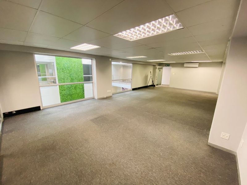 A-Grade Office Space To Let In Cresta - Photo 9