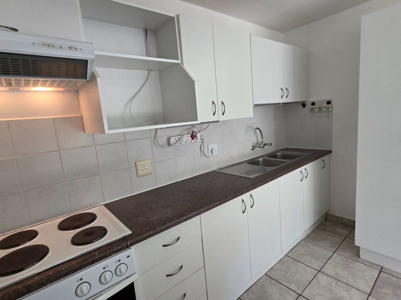 Perfect Holiday Property... Close to All Holiday Amenities... Swimming Pool !!! - Photo 6
