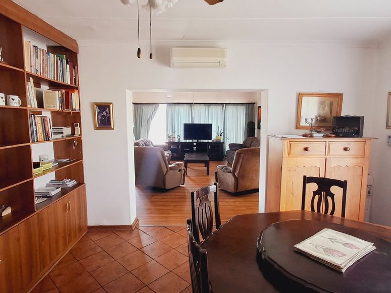 A great value four-bedroom home near amenities and schools. - Photo 3