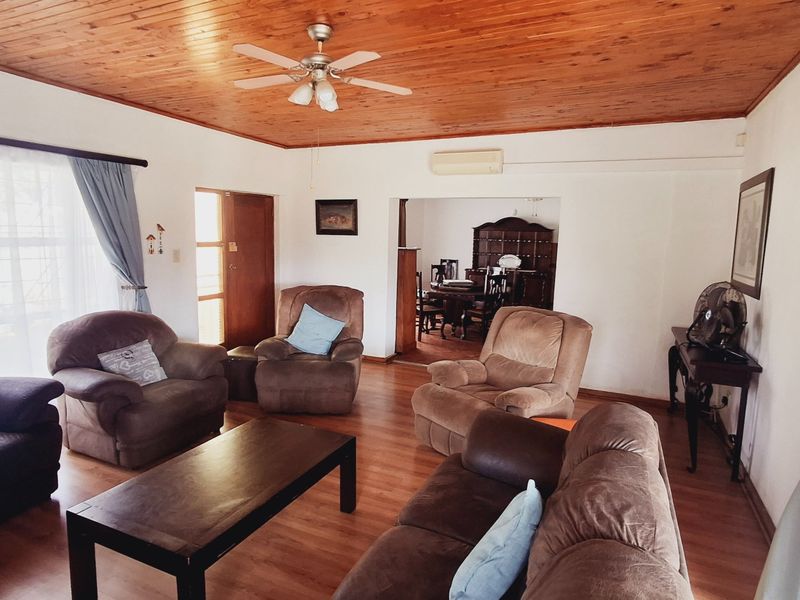 A great value four-bedroom home near amenities and schools. - Photo 8