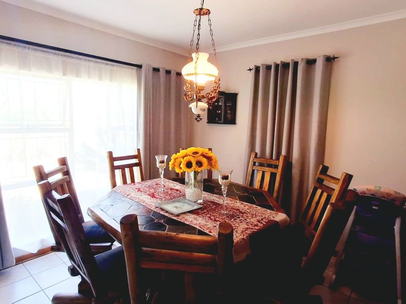 "Stunning 4-bedroom, 2-bathroom family home in a sought-after area in Sasolburg." - Photo 9