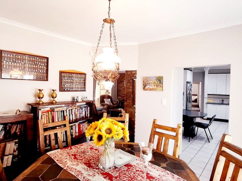 "Stunning 4-bedroom, 2-bathroom family home in a sought-after area in Sasolburg." - Photo 8