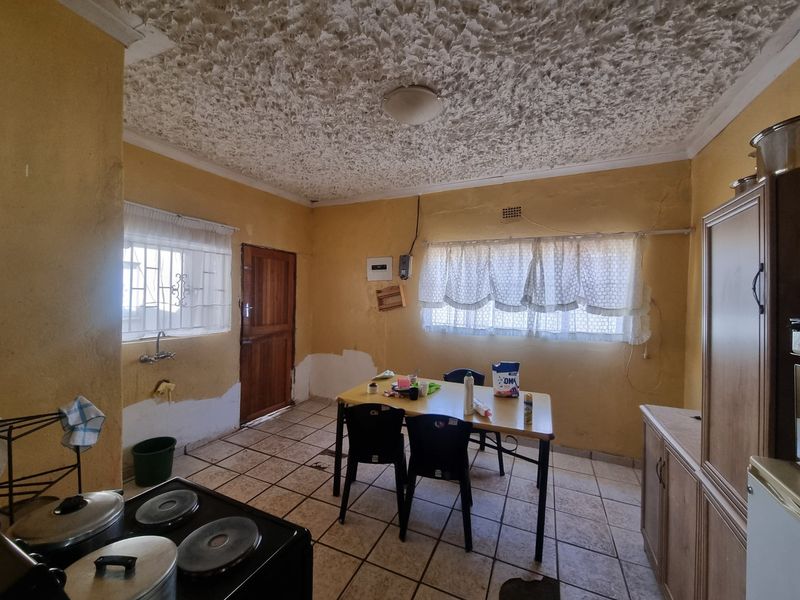 Family home in a good location.  - Photo 5