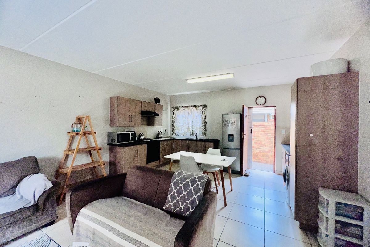 2 bedroom townhouse to rent - Photo 5