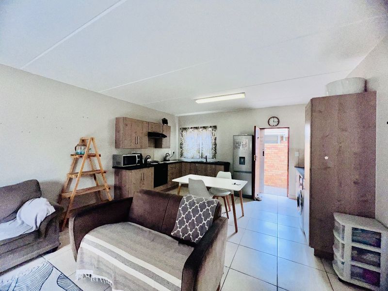 2 bedroom townhouse to rent - Photo 5