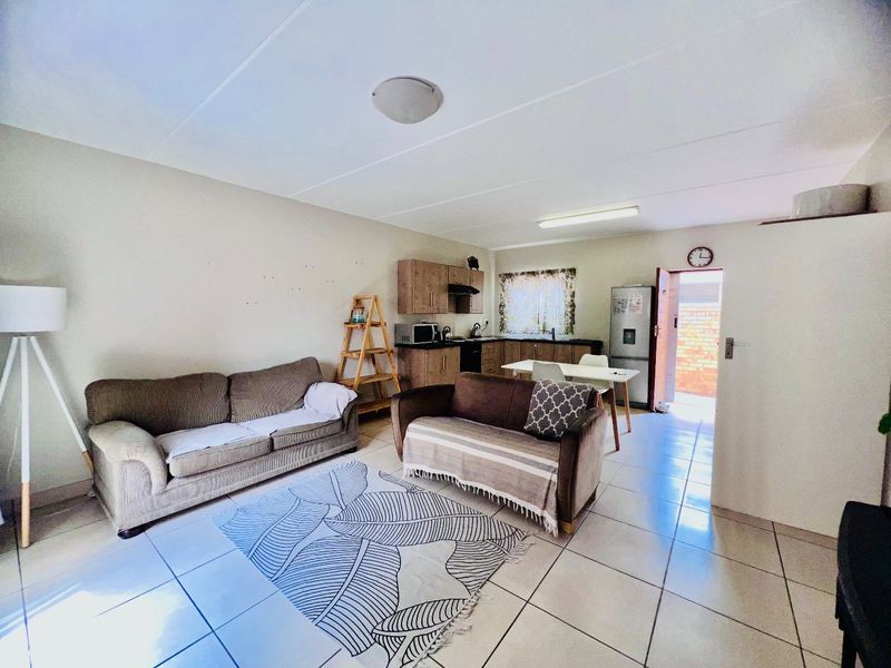 2 bedroom townhouse to rent - Photo 6