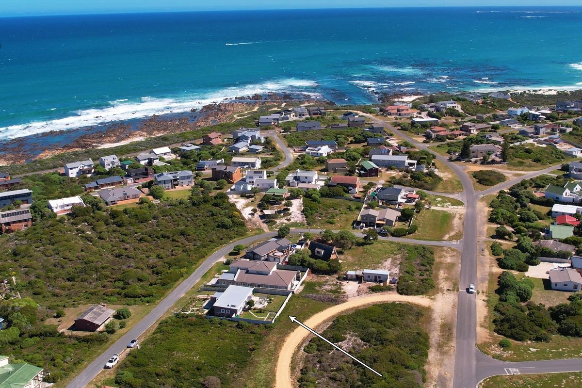 2 Bedroom Seaside Sanctuary with Unmatched Charm in Pearly Beach - Photo 2