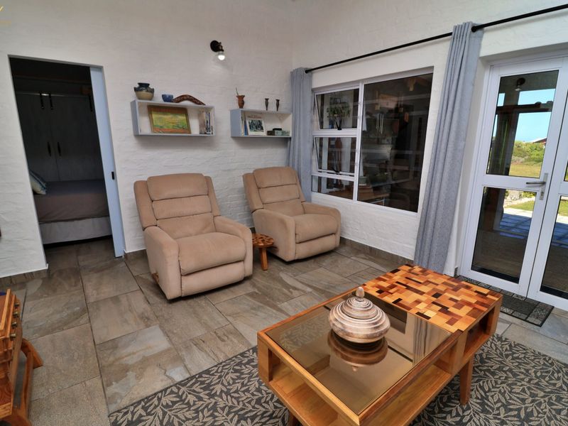 2 Bedroom Seaside Sanctuary with Unmatched Charm in Pearly Beach - Photo 7