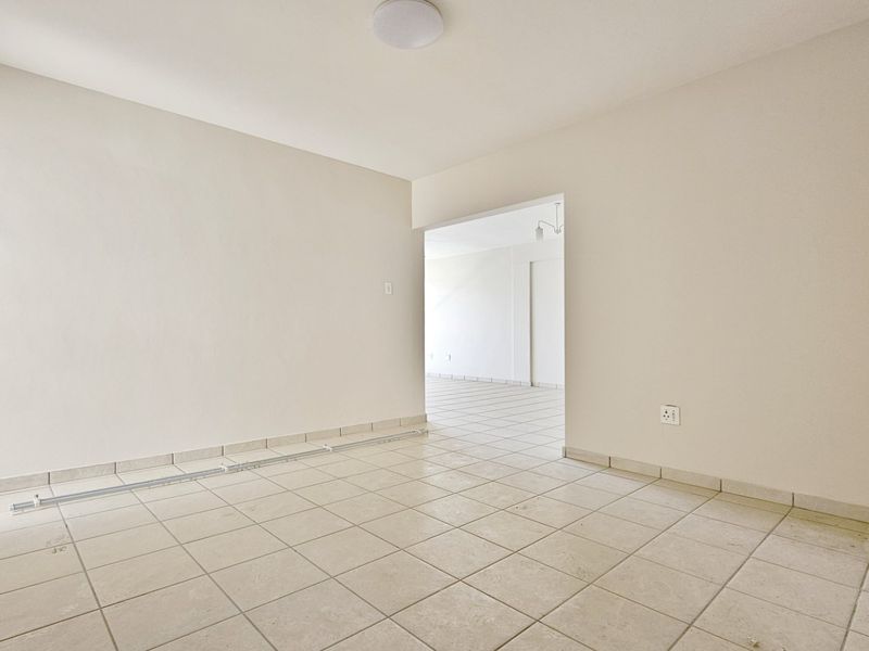 An exceptionally spacious apartment in Arcon Park. - Photo 5