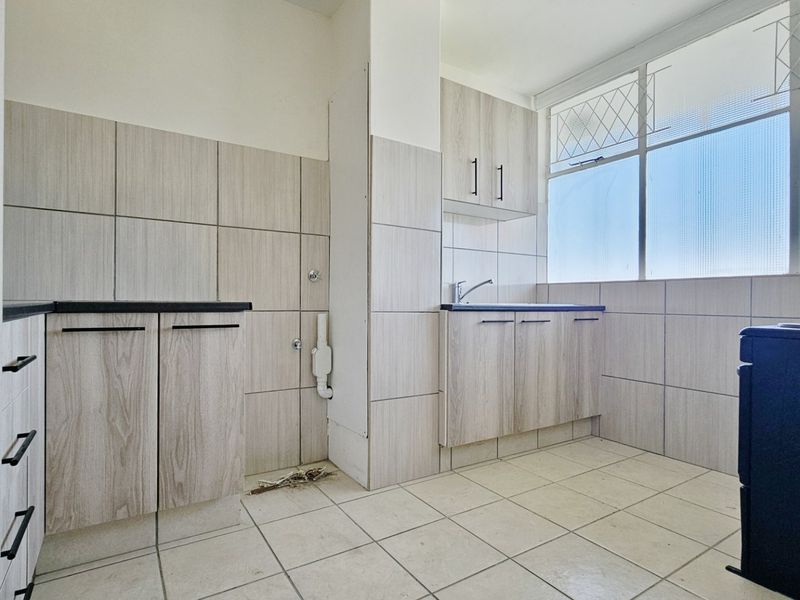 An exceptionally spacious apartment in Arcon Park. - Photo 4