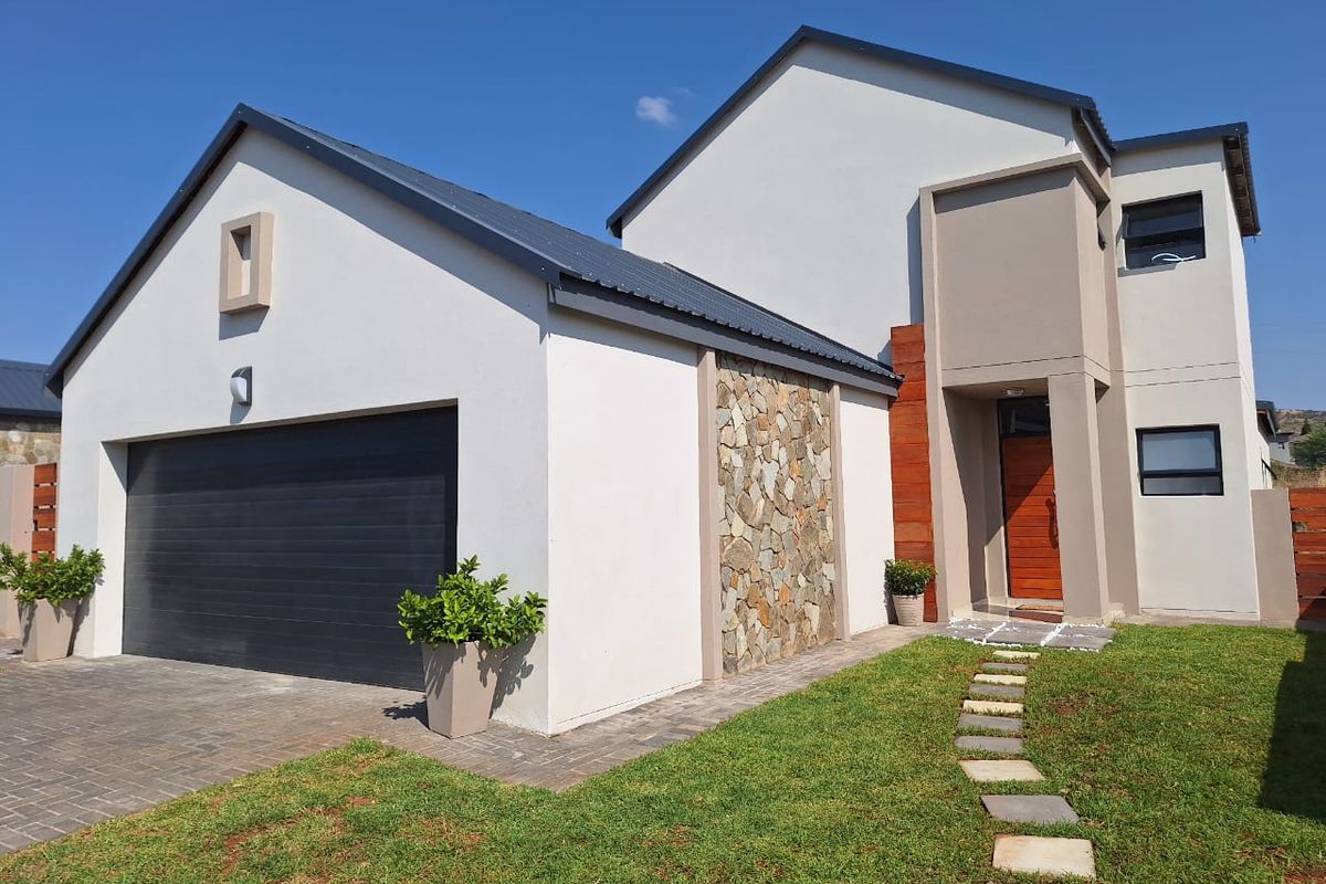 BRAND NEW: FOUR BEDROOM DOUBLE STOREY HOUSE - Photo 2