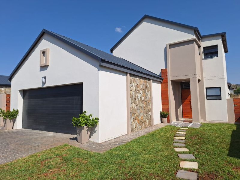 BRAND NEW: FOUR BEDROOM DOUBLE STOREY HOUSE - Photo 2