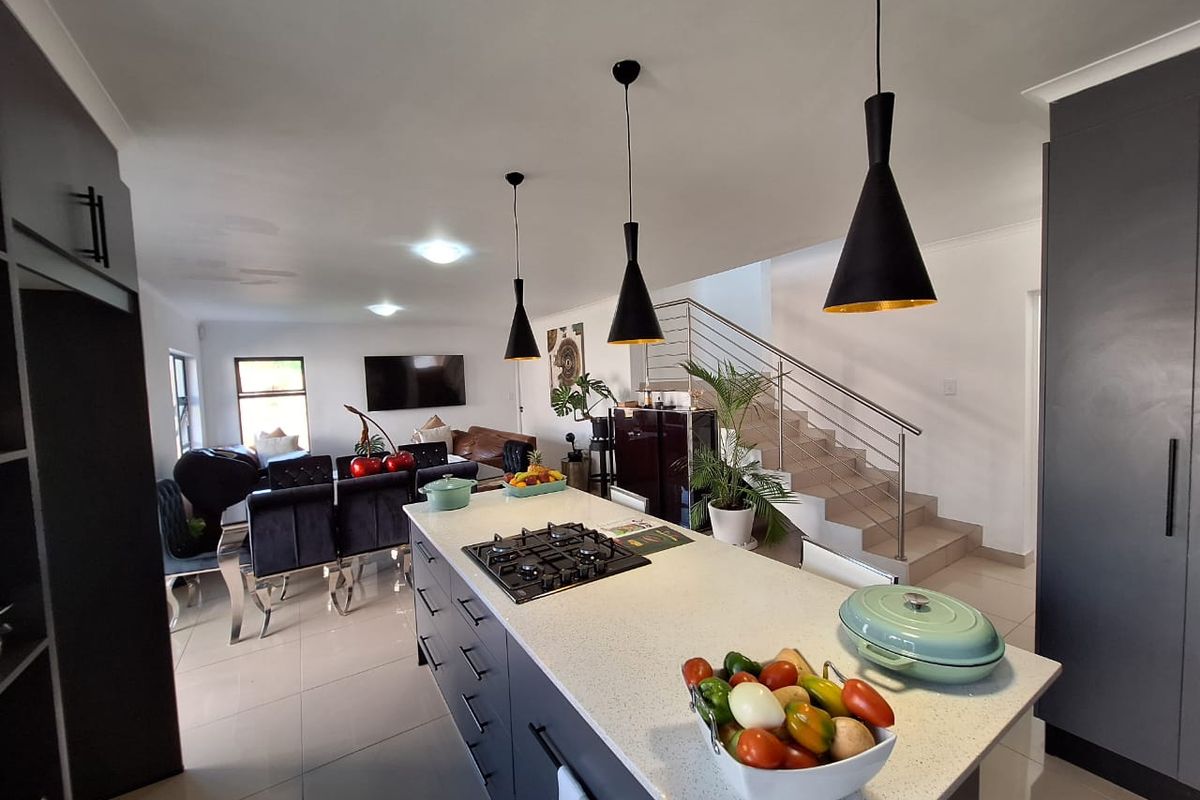 BRAND NEW: FOUR BEDROOM DOUBLE STOREY HOUSE - Photo 4