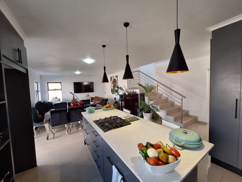 BRAND NEW: FOUR BEDROOM DOUBLE STOREY HOUSE - Photo 4