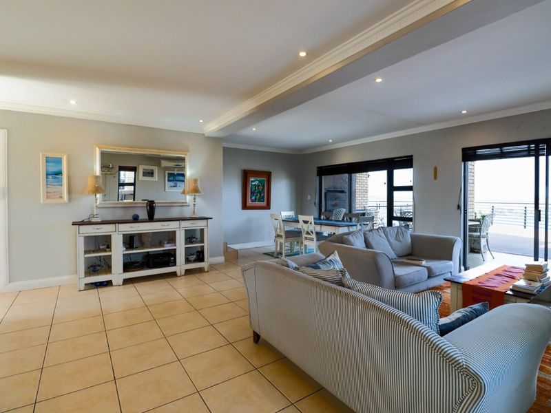 Dream lock-up and go Sectional Title Duplex with breath-taking views of Bronkhorstspruit Dam! - Photo 10