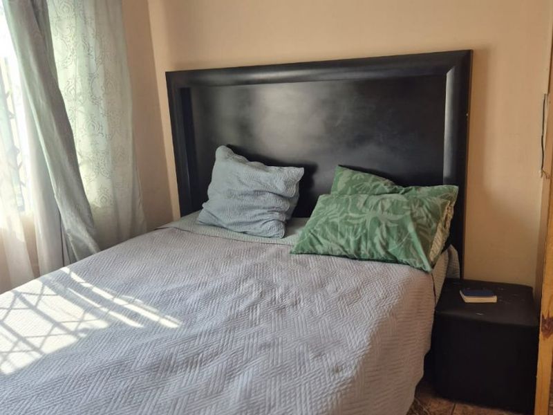 A family  home - Photo 10