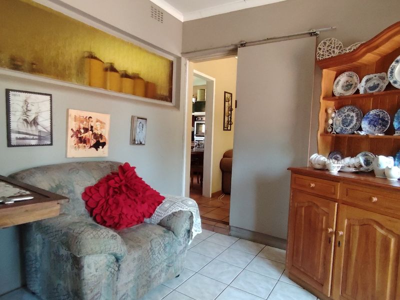 Charming country-style home offering comfort and space! - Photo 10