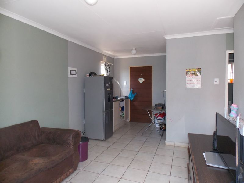 2 BEDROOM FOR SALE - Photo 5