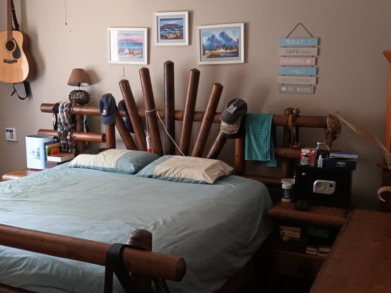 3-Bed Home – Vaalpark Near schools & shops. Includes inverter + 10 solar panels. - Photo 6