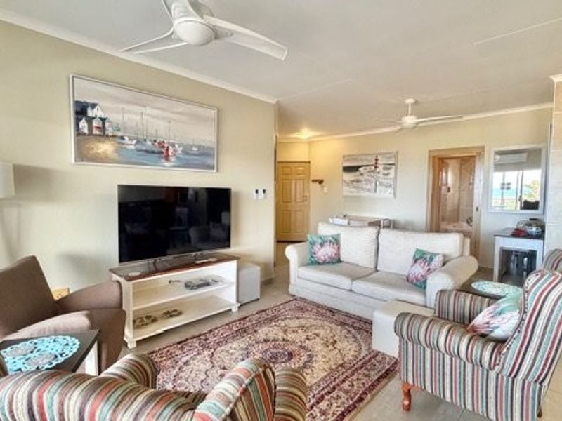 Modern Coastal Gem – Stylishly Upgraded & Move-In Ready - Photo 10