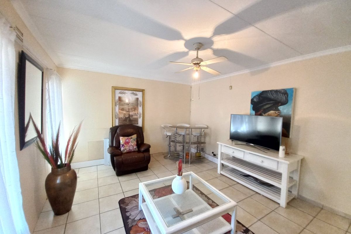 Spacious Family Home with Cottage and Incsome Potential in Peaceful Marland - Photo 3