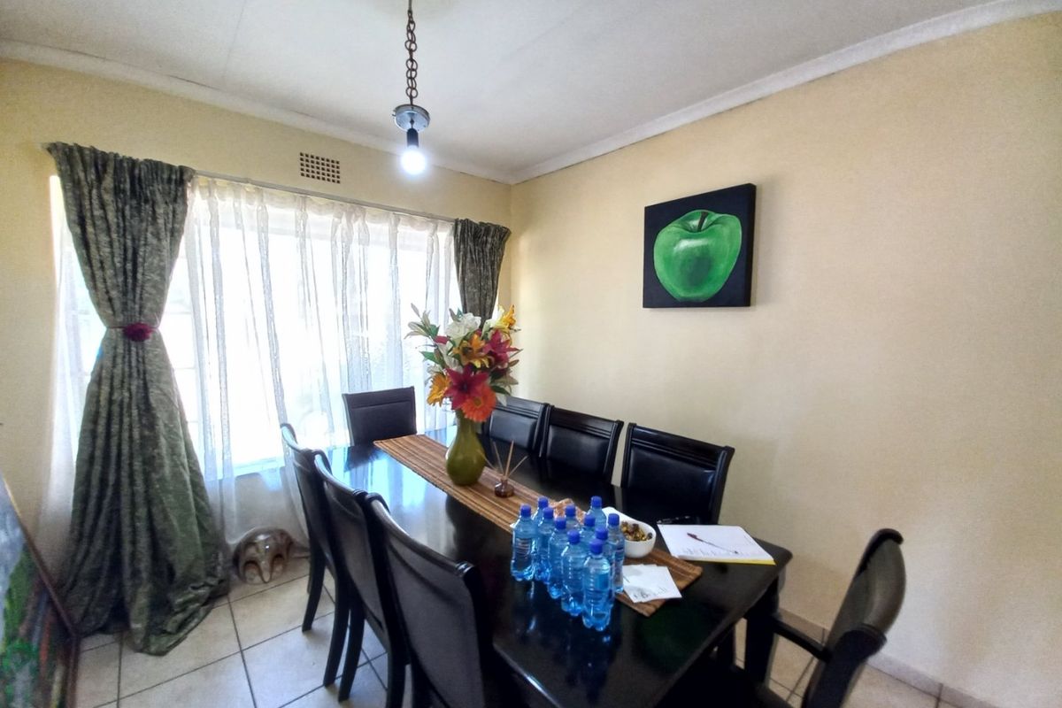 Spacious Family Home with Cottage and Incsome Potential in Peaceful Marland - Photo 5