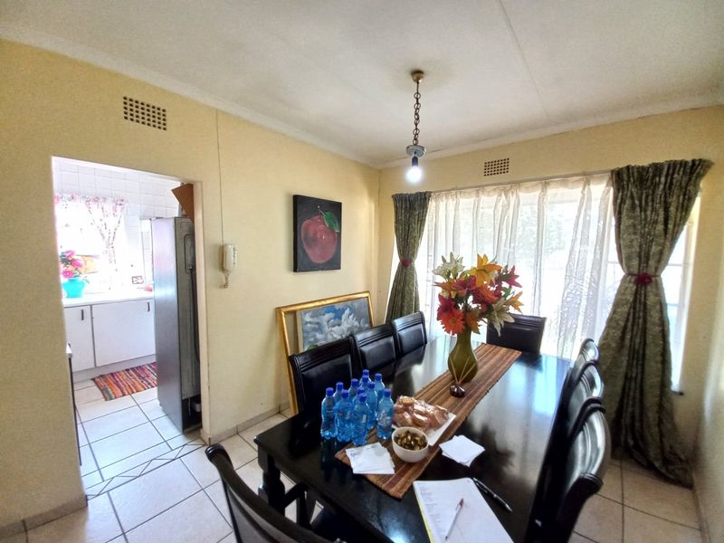 Spacious Family Home with Cottage and Incsome Potential in Peaceful Marland - Photo 6