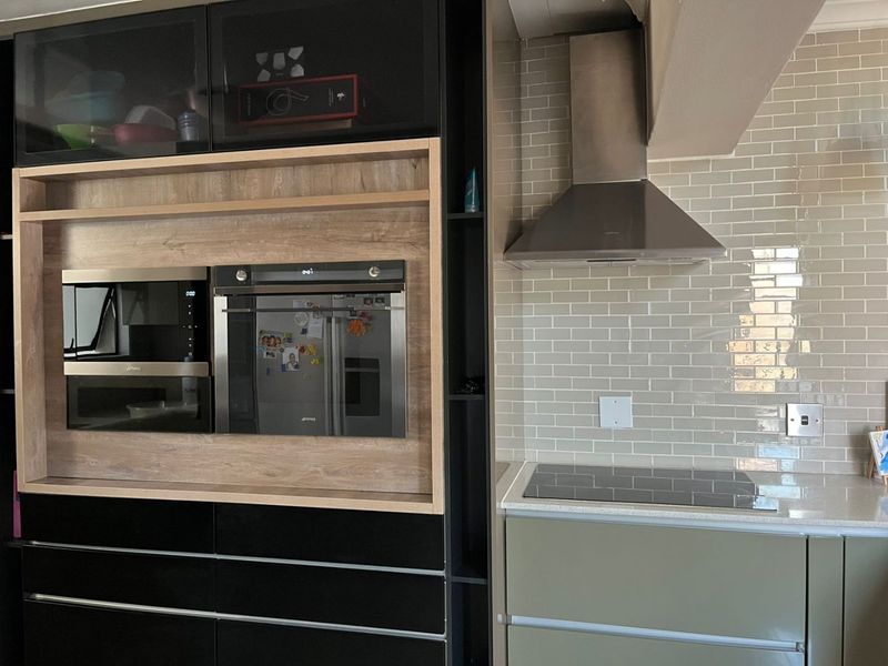 4 Bedroom house for sale in Theresapark for sale - Photo 2