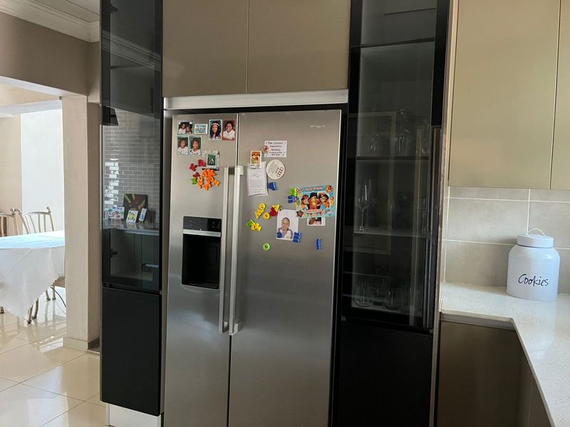 4 Bedroom house for sale in Theresapark for sale - Photo 6