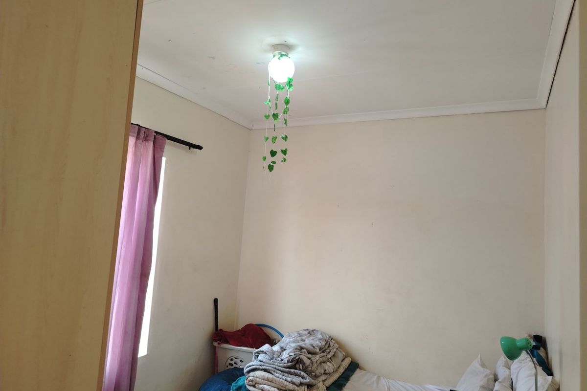 Three bedroom in Brettenwood gardens- Reyno ridge, close to everything you need... - Photo 5