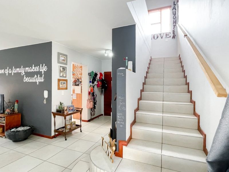 3 bedroom duplex - Photo 3