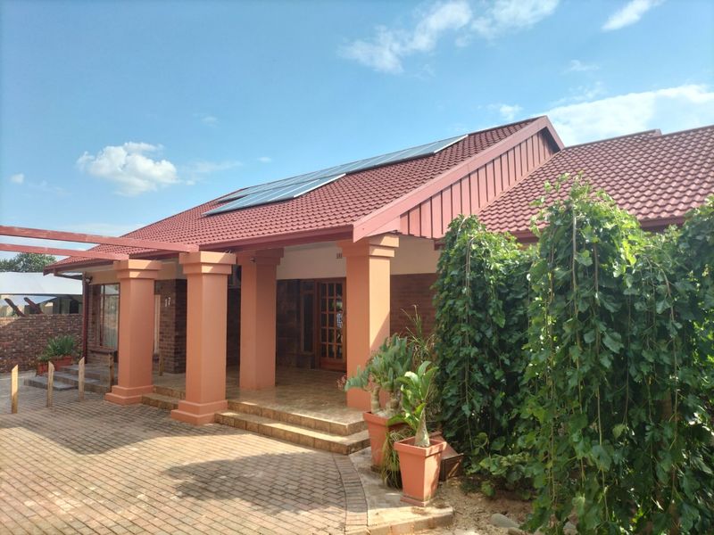 Exceptional Investment Opportunity in Adamayview, Klerksdorp – Rental Income of Approximately R22 000 per Month - Photo 2