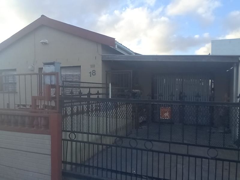 Start-up family home in Melton Rose  - Photo 3