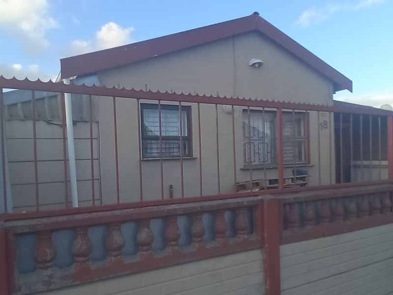 Start-up family home in Melton Rose  - Photo 2