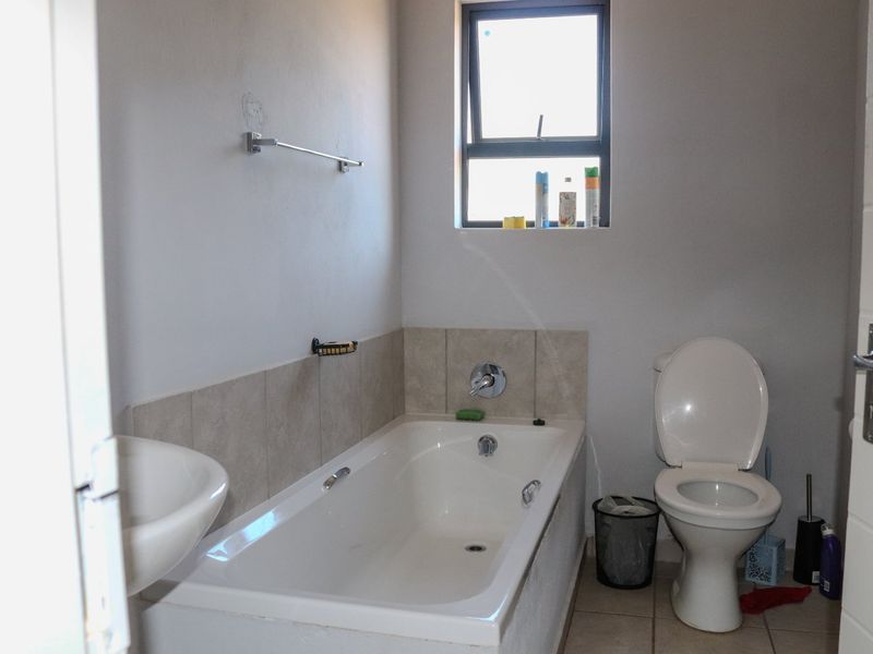 Stunning 3 bedroom Apartment for sale  - Photo 2