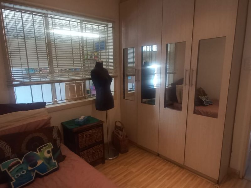 A Stunning 3-Bedroom Family Home – Perfect for starting a creche with everything in place. - Photo 3