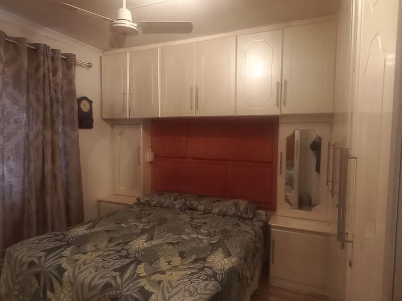 A Stunning 3-Bedroom Family Home – Perfect for starting a creche with everything in place. - Photo 5