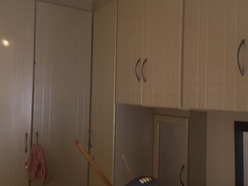 A Stunning 3-Bedroom Family Home – Perfect for starting a creche with everything in place. - Photo 8