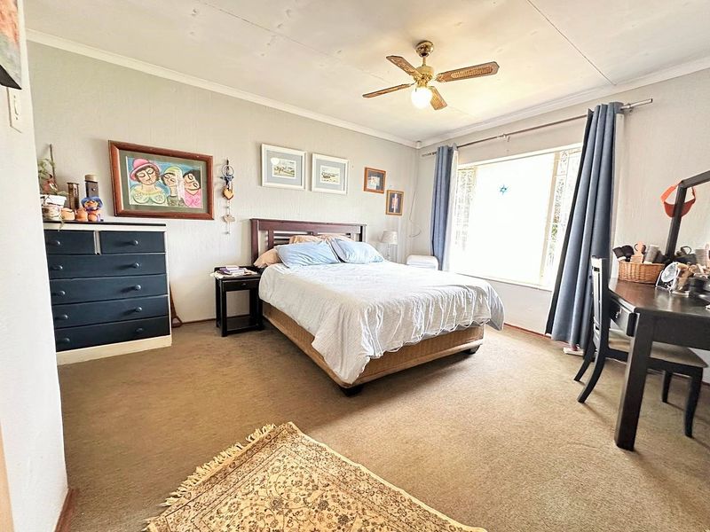 A Rare Find — Full Title, Great Space, and Endless Potential. - Photo 7